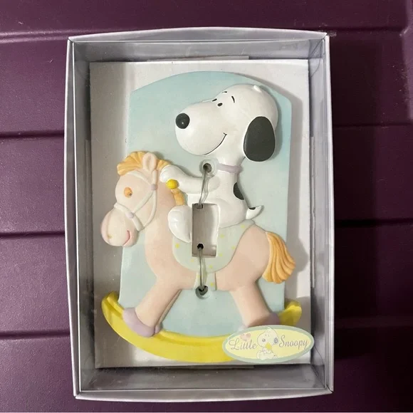 Peanuts Snoopy Hallmark Studio B Switch Plate/Light Switch Cover - Picture 1 of 2